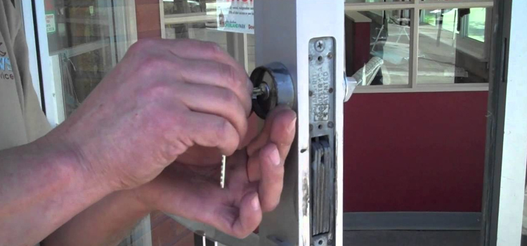 commercial door lock repair Earlimart